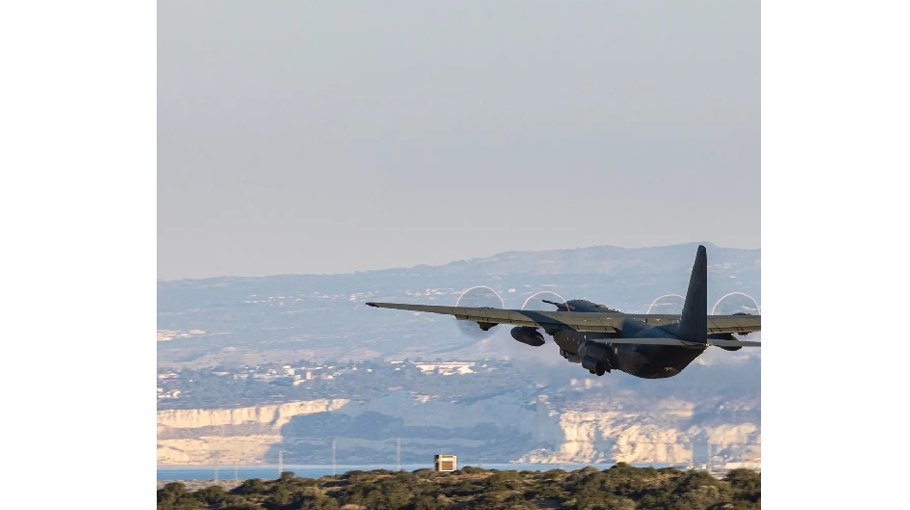 Russia airlifts more than 200 people including Ukrainian citizens from Sudan