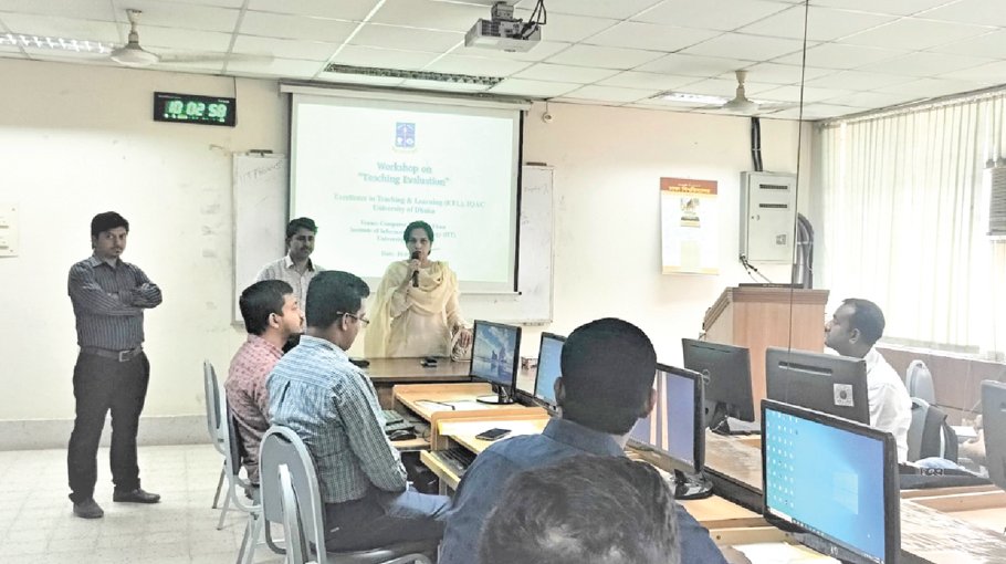Workshop for DU teachers held