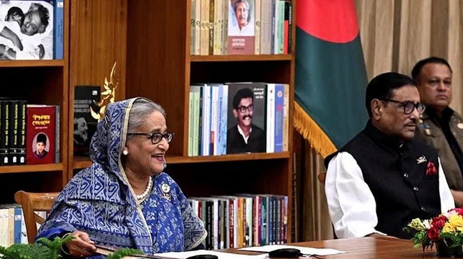 Poll-time govt can be formed with incumbent MPs,  says PM