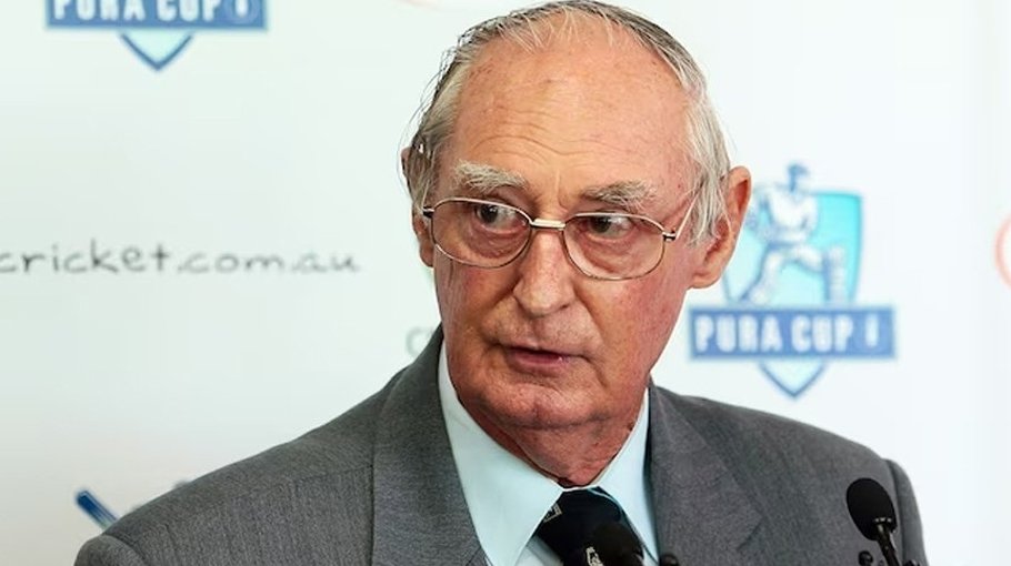 Former Australian Test cricket captain Brian Booth dies