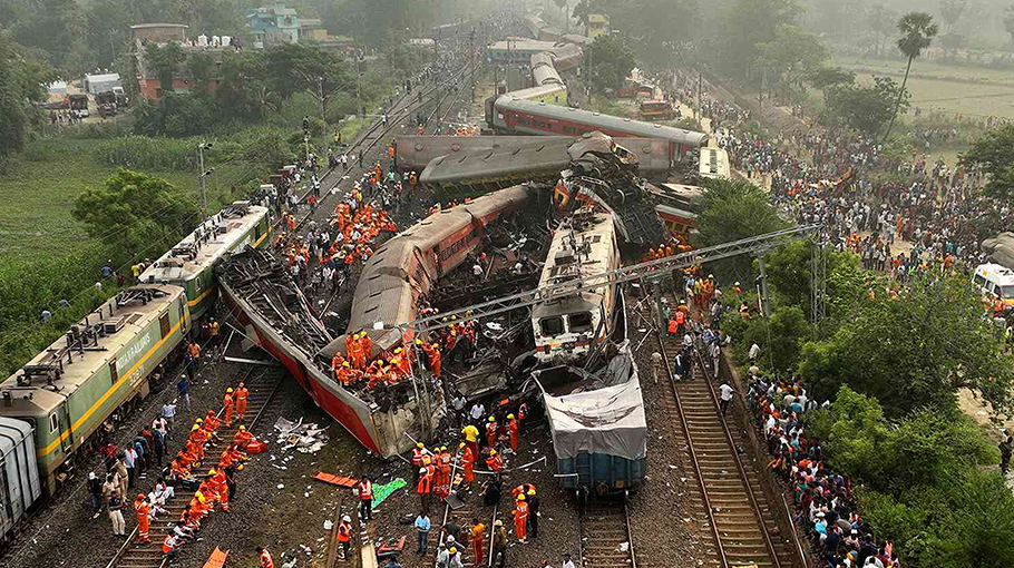 Technical glitch behind Odisha train crash: Indian minister ...