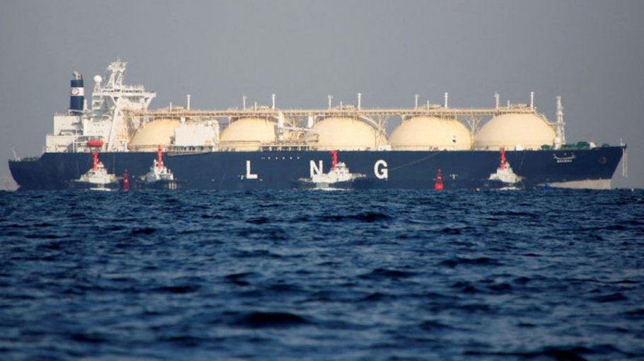 Govt to procure 33.60 lakh MMBtu LNG, 90Kmts  of fertilizer