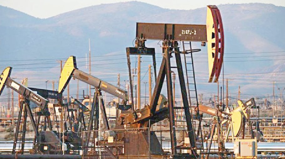 Oil prices gain on improving demand outlook