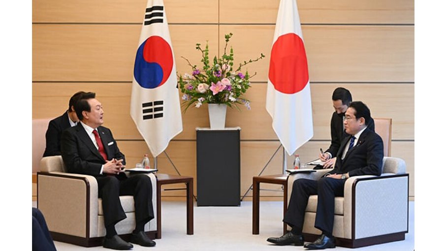 Japan to put South Korea back on trade ‘white list’