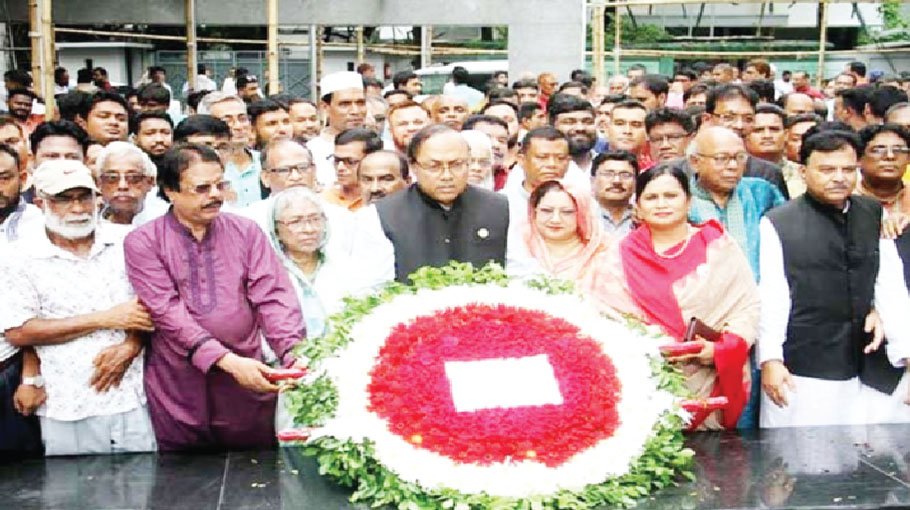 RCC Mayor pays homage to Bangabandhu