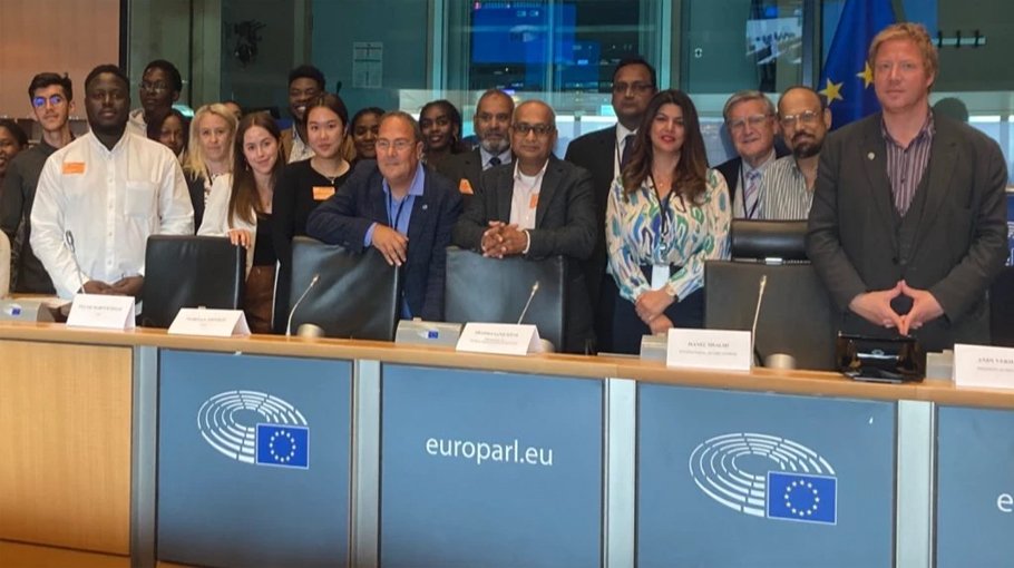 Conference calls   for European Parliament’s   recognition