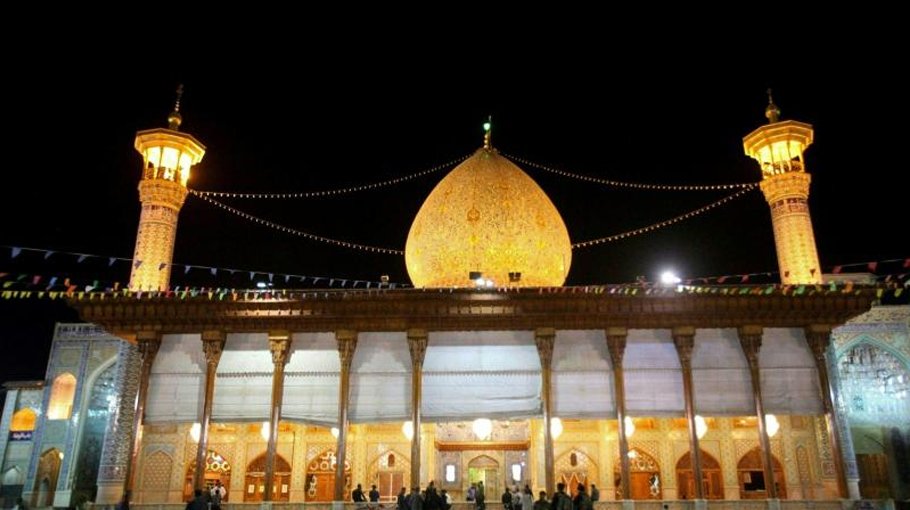Iran hangs two in public over Shiraz shrine shooting