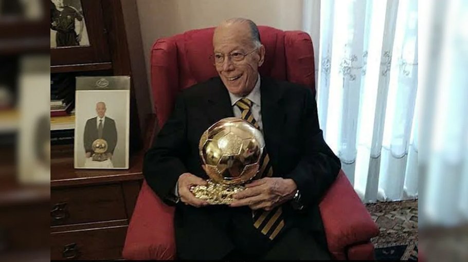 Former Spanish Ballon d’Or winner Luis Suarez dies 