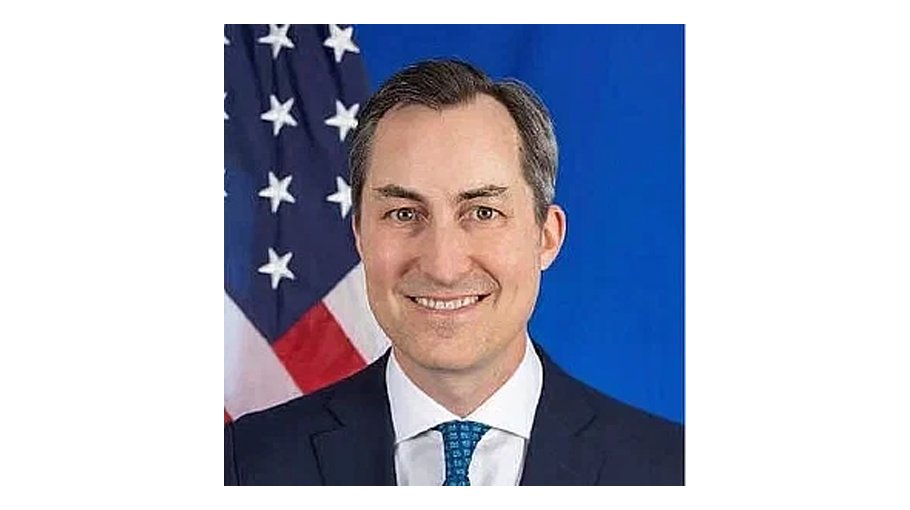 US team did not come to support any party 