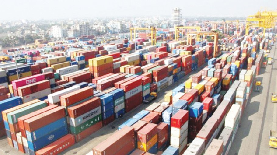 Cargo handling up, container handling down in Ctg Port