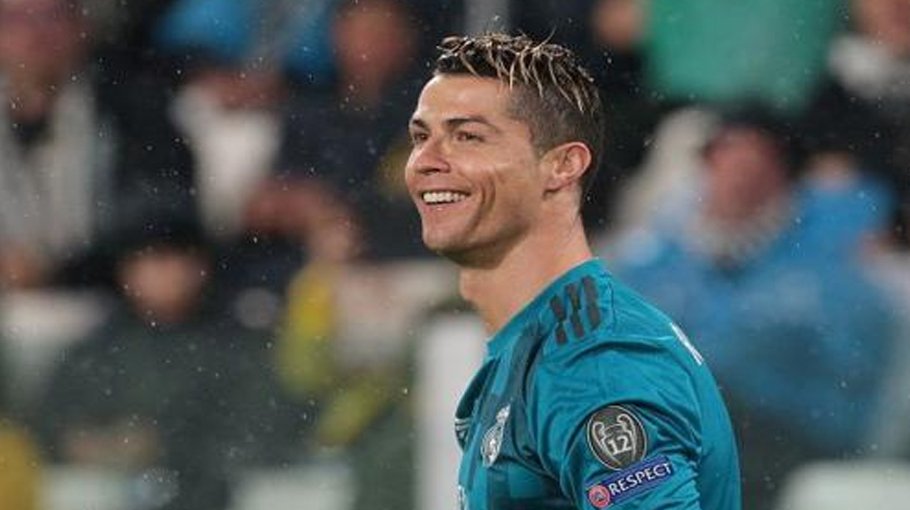 Ronaldo earns Guinness World Records title 
