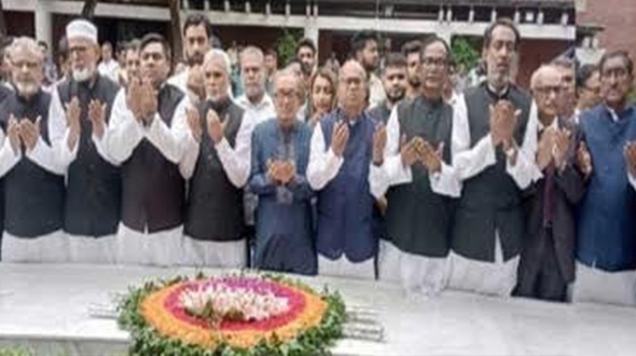 Bar Council leaders pay homage to Bangabandhu