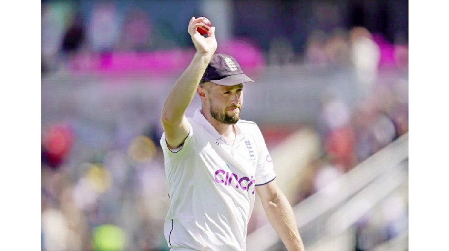 Solid England pocket morning session thru Moeen and Crawley