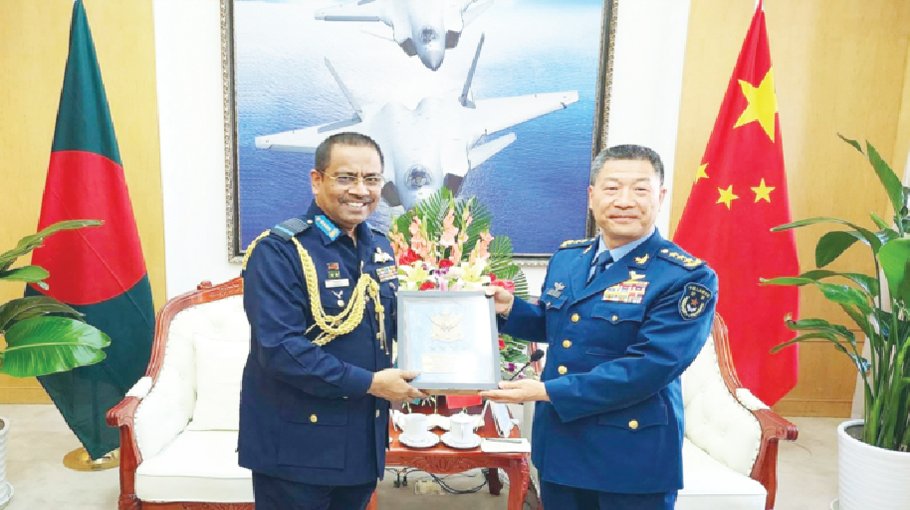 Air Chief returns from China