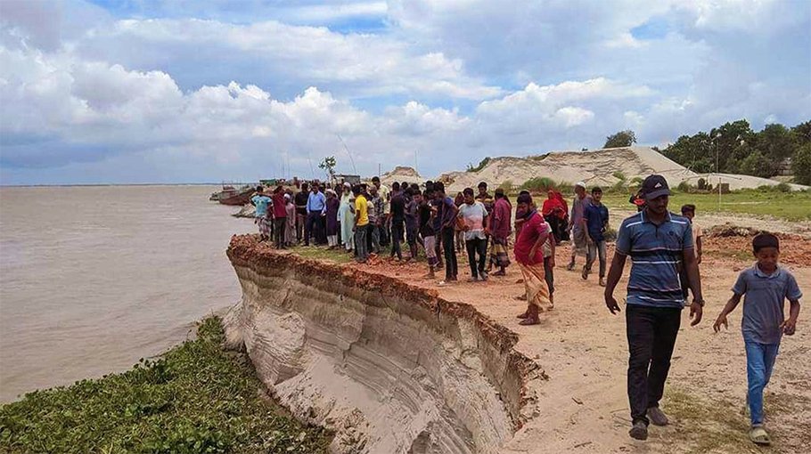 River erosion takes serious turn in Kushtia