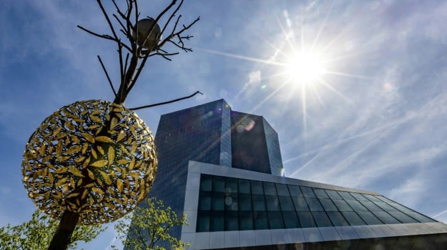 Asian markets rally as traders bet on end to Fed rate hikes