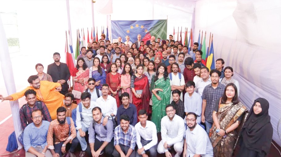 140 Bangladeshi students to benefit from Erasmus scholarships