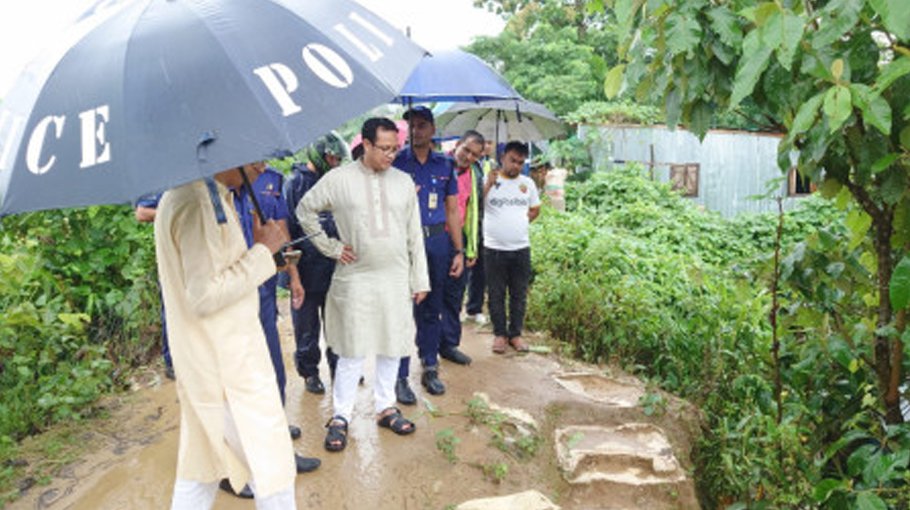 People living in Rangamati hills amid landslide risk asked to move to shelters