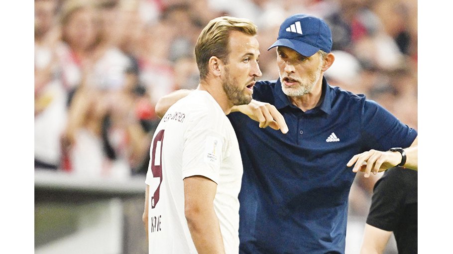 Kane suffers defeat on Bayern debut