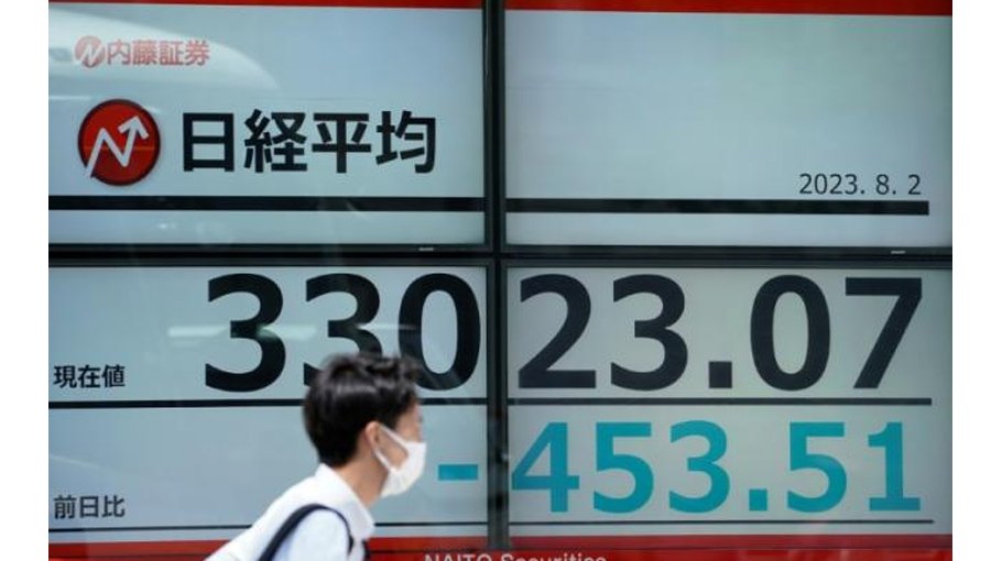 Asian markets fall on China property woes