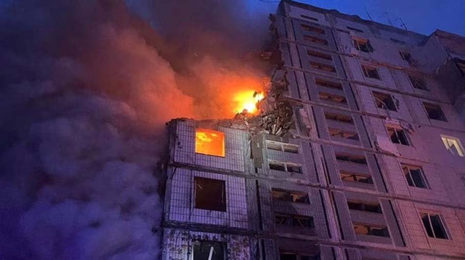 Two western Ukrainian cities  hit by air strikes