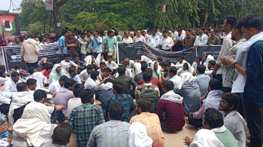 KMCH intern doctors call off strike considering plight of patients