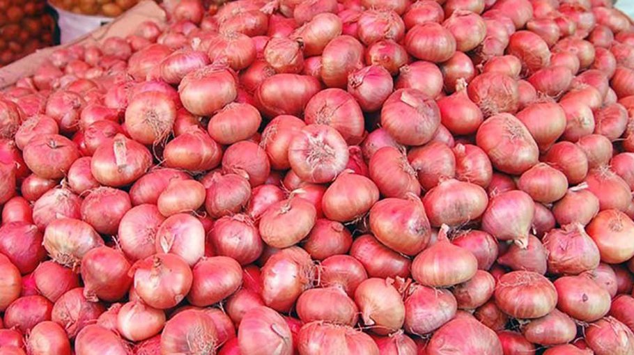 Onion prices soar in Khulna market after India slaps duty on export