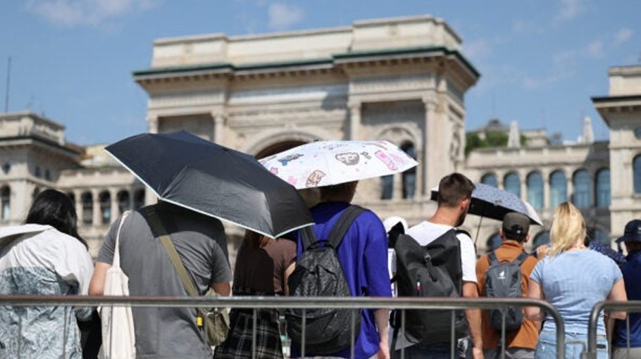 Milan sweats as it records hottest   day in 260  years