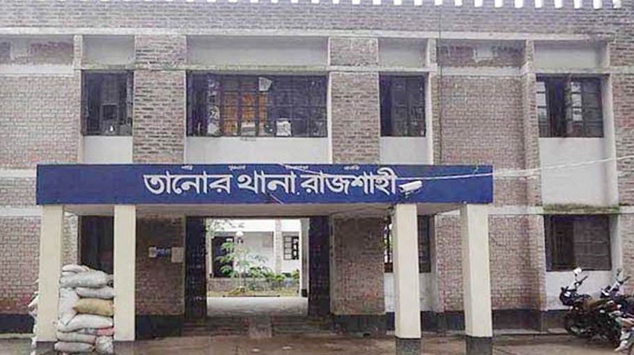Man detained for ‘stabbing’ wife, son to death in Rajshahi