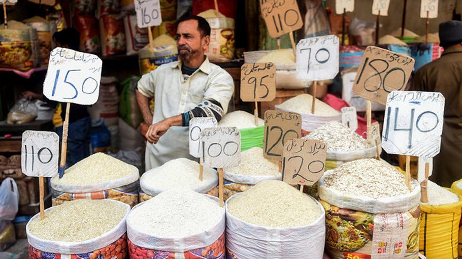 Pakistan inflation stalls high despite IMF bailout