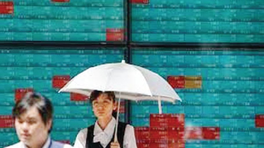 Asian markets extend losses as US rate hike fears build