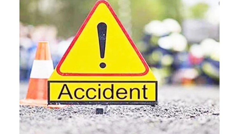 One dies in C’nawabganj  road mishap