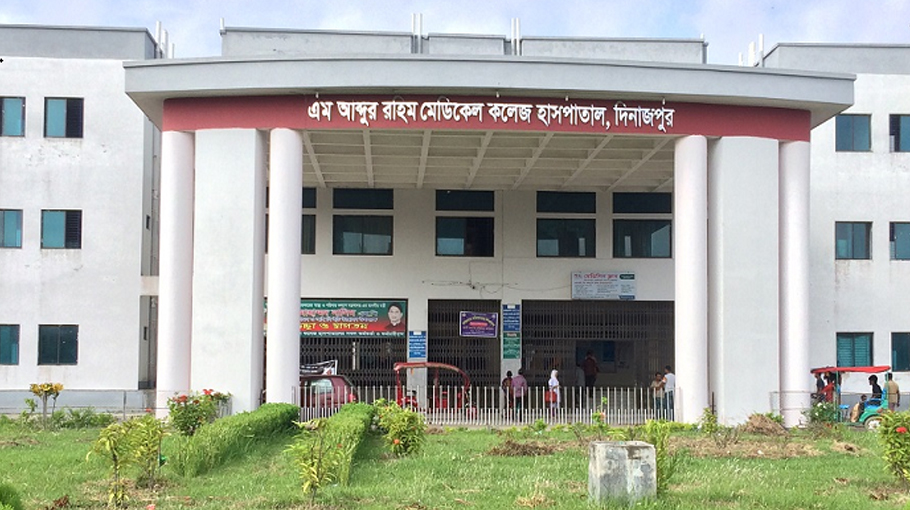 Elderly patient jumps off hospital in Dinajpur, dies - Bangladesh Post