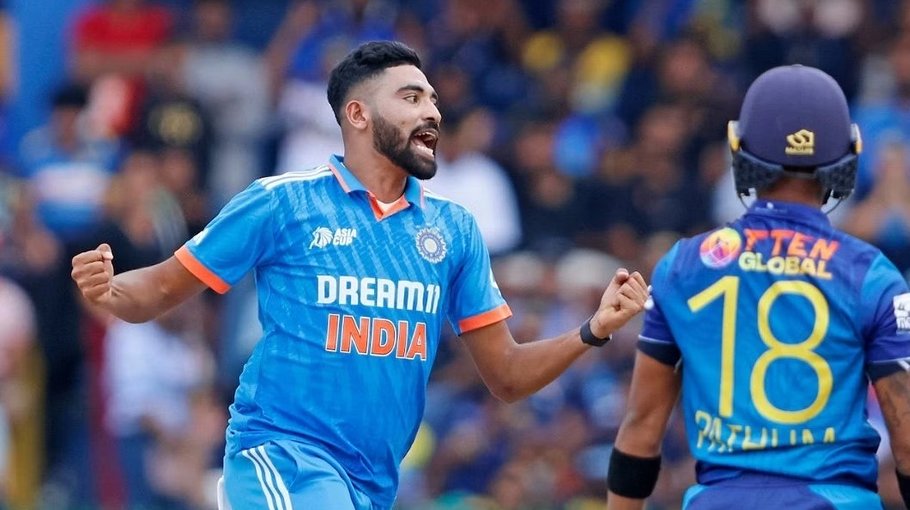 Siraj’s six-wicket haul blows  Sri Lanka away  in Asia Cup final