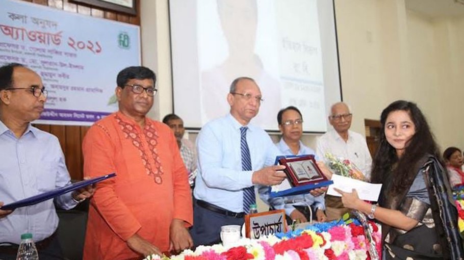 14 scholar students get dean's award in RU