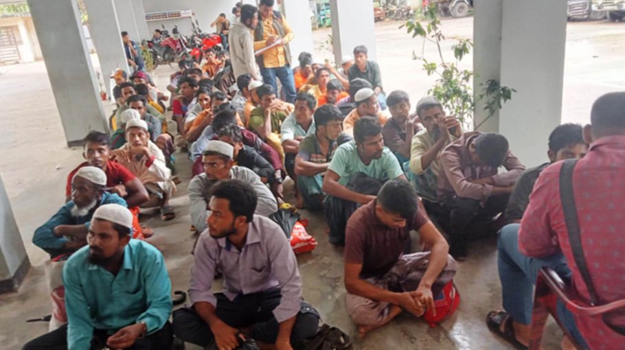 Rohingyas fleeing camps: 472 detained in six days