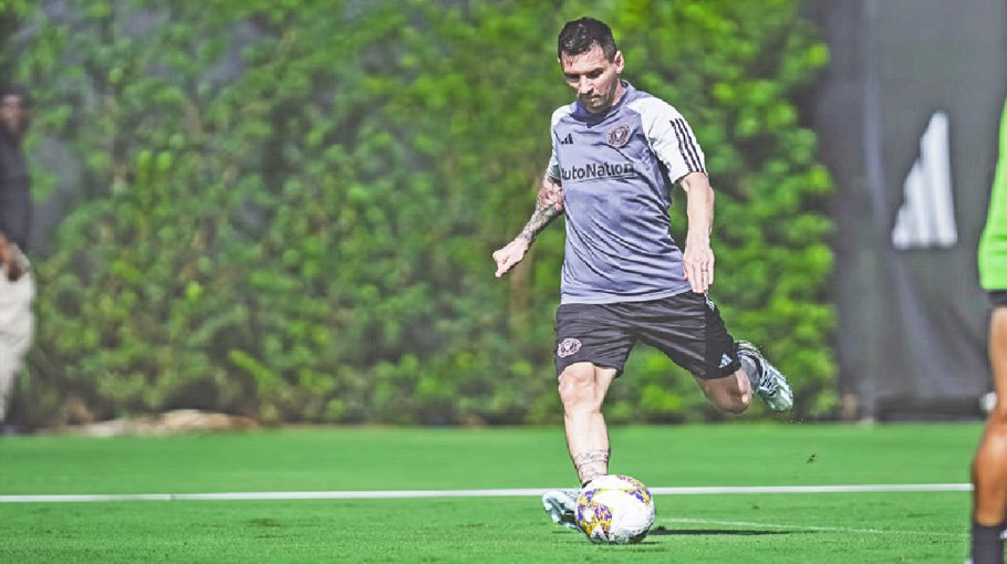 ‘Lionel Messi unable to play freely’