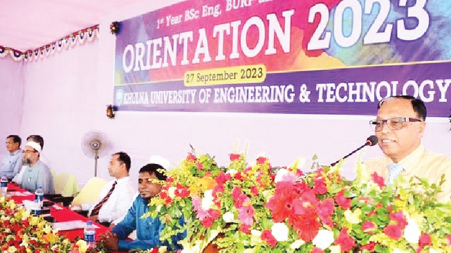 Students should develop their honesty and humanity: KUET VC