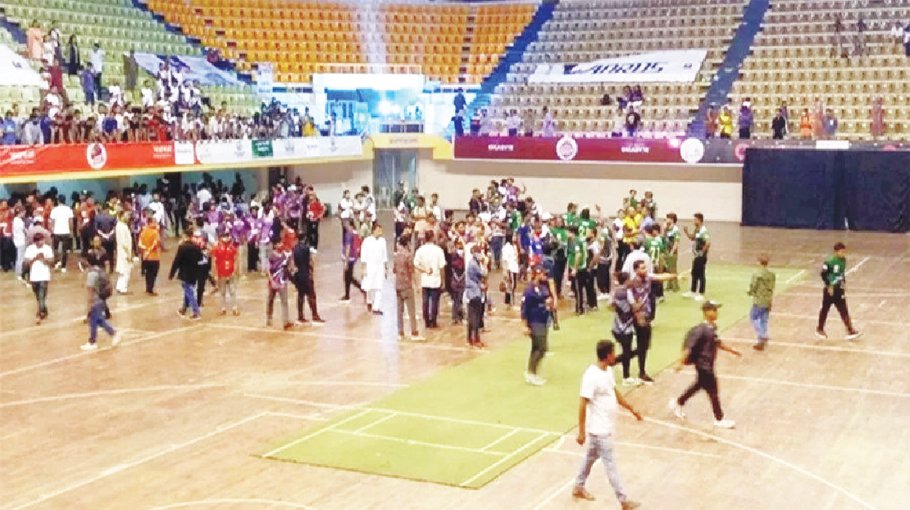 Star-studded Celeb Cricket League turns nightmarish amid chaotic fights