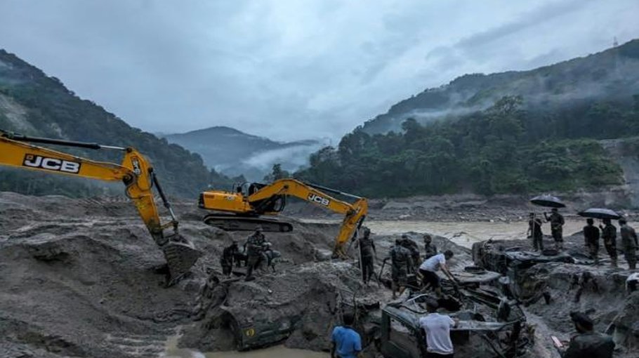 India glacial lake burst: 14 dead, 102 missing 