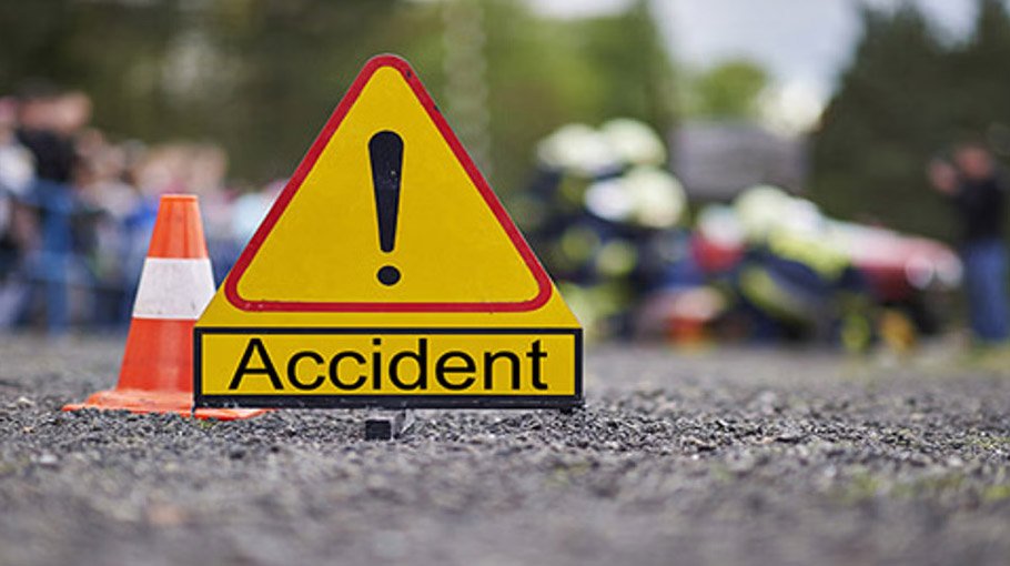 Road crashes kill 15, injure 20 in 4 dists