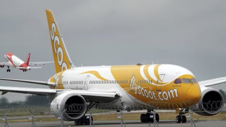 Australian charged in Singapore for inflight bomb threat