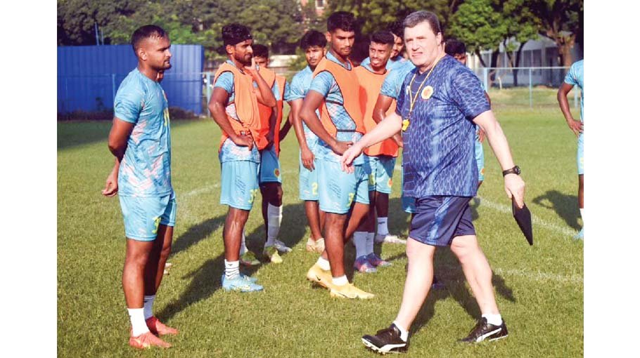 Dhaka Abahani face Air Force in Independence Cup today