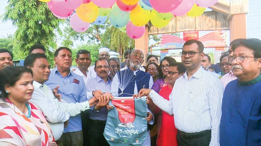 Eight-day divisional Book Fair begins in Khulna 