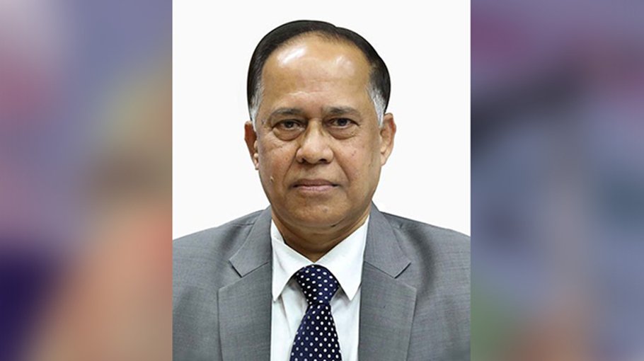 EC acts like a  caretaker  govt