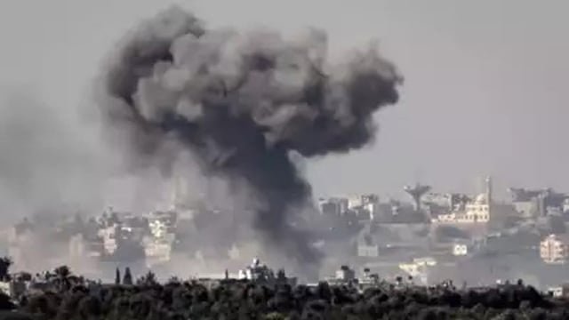 Fierce fighting in Gaza, as Hamas says Israel kills 30 in camp bombing