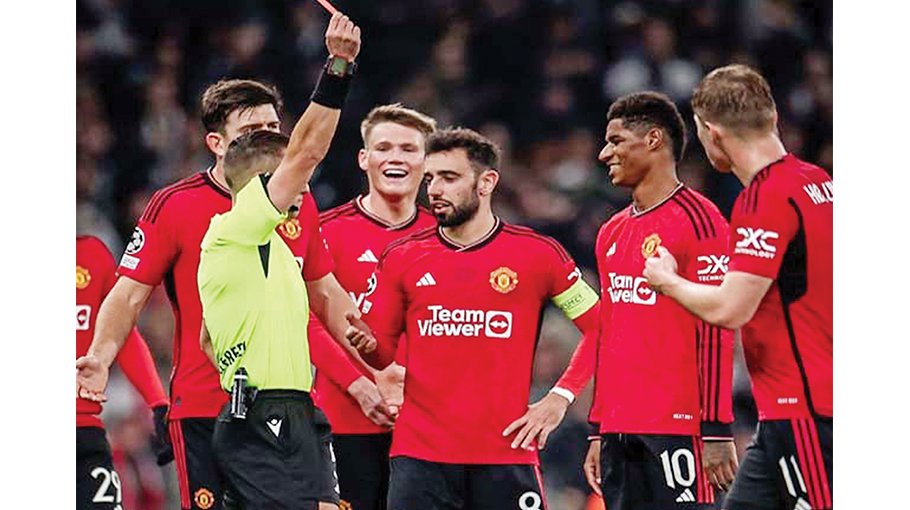 Man Utd on the brink of an early exit