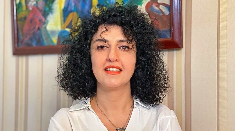Jailed Iranian Nobel winner ends hunger strike
