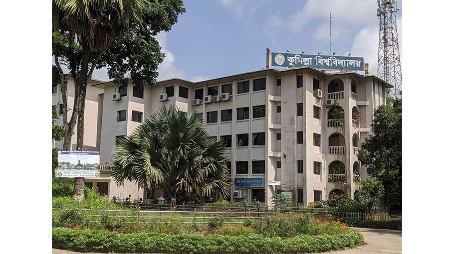 CoU student fatally injured hit by bus