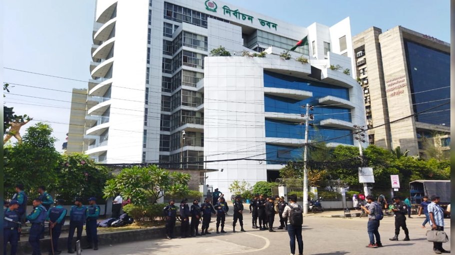 Security beefed  up around  EC